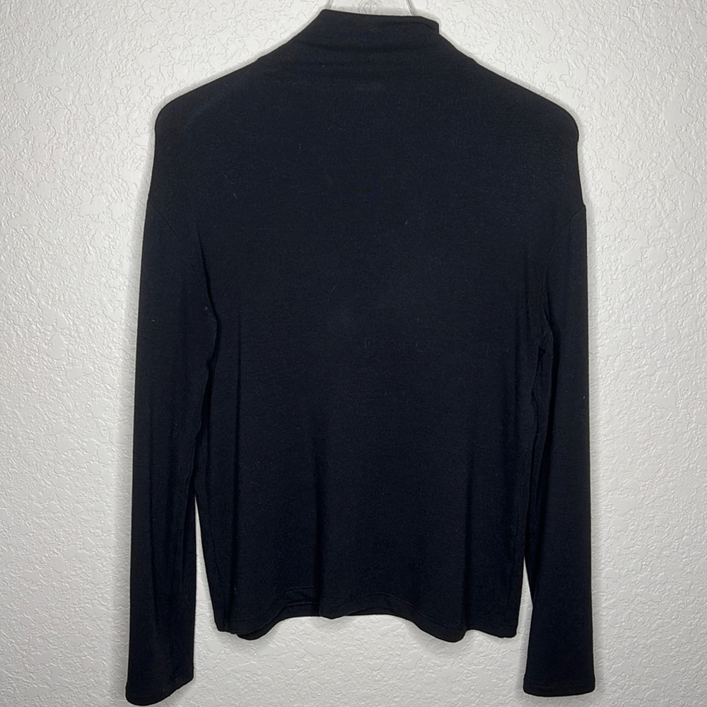 Aritzia Wilfred Free Mock neck shirt